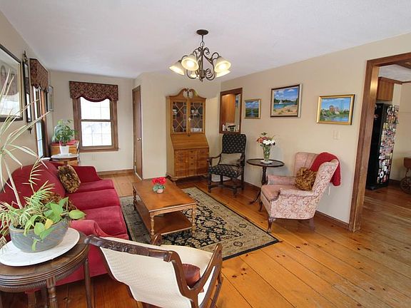 3rd image of 473 Plymouth St