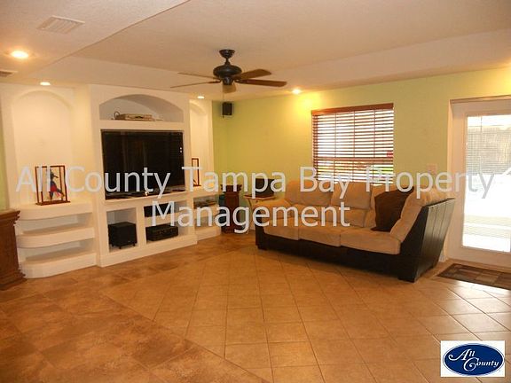 4th image of 6722 Runningwoods Dr