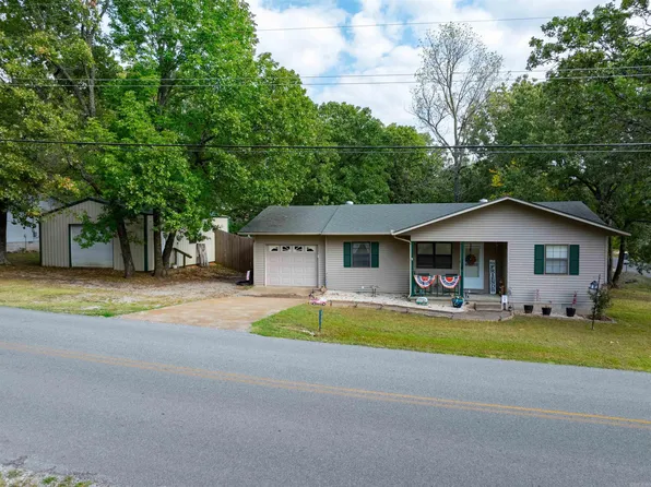 208 Woodland Dr, Cave City, AR 72521