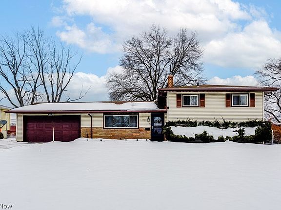 2nd image of 5731 Meadow Ln