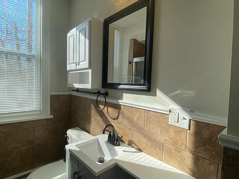 2204 N 3rd St #1 — Photo 32