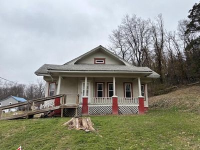 401 N Adams St, Brunswick, MO, 65236