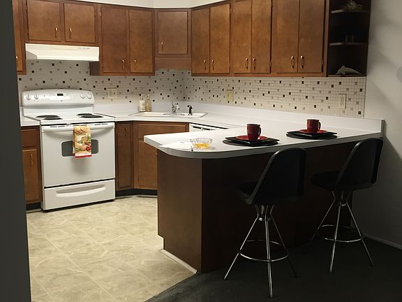 2nd image of 10010 S Bunker Hill Dr #E