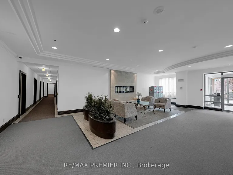 51 Baffin Ct #220 — Photo 10