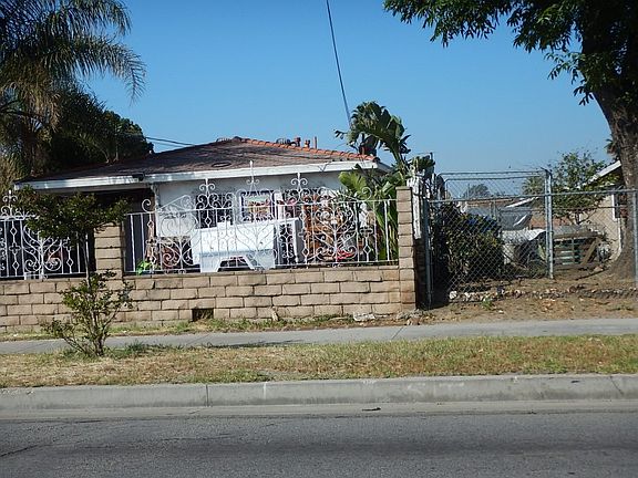2nd image of 10487 Laurel Canyon Blvd