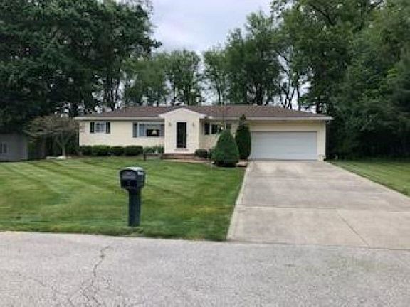 2nd image of 30 Laurel Blvd