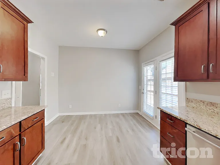 1529 Bending River Dr — Photo 7