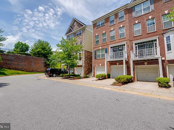 2nd image of 3537 Carriage Walk Ln #67