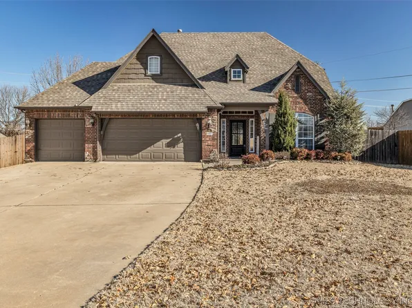 501 W 51st Pl, Sand Springs, OK 74063