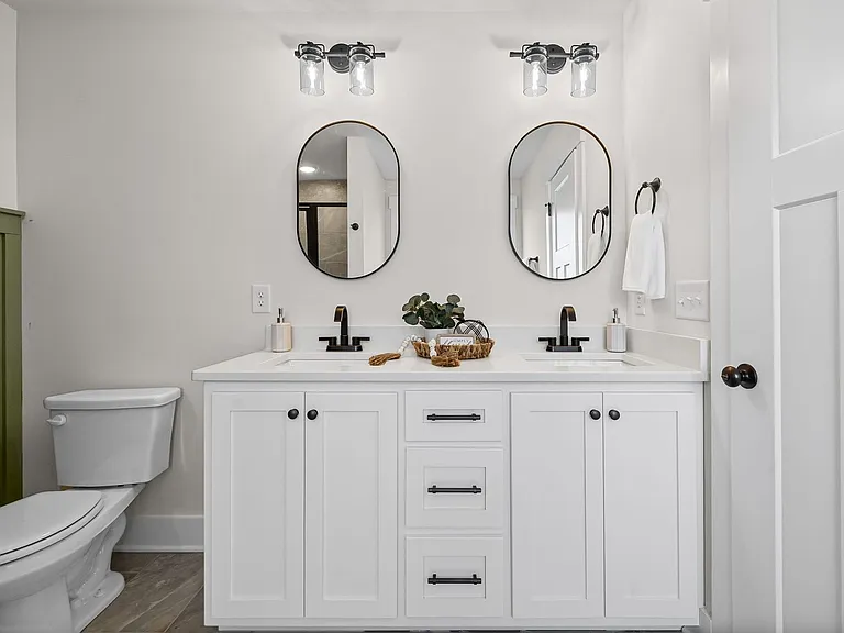 361 Frontier Dr — Photo 12