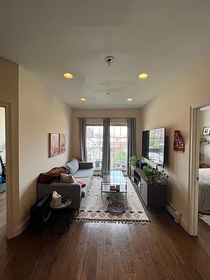 Rented by ABCO Commercial Properties, LLC | media 28