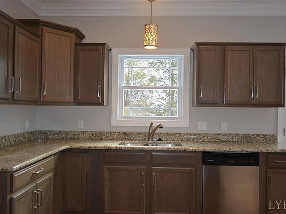 5th image of 1208 Hooper Woods Dr