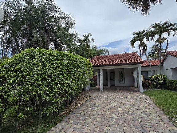 2nd image of 391 Ivy Ln #1