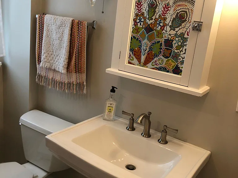 full bath on 2nd floor
