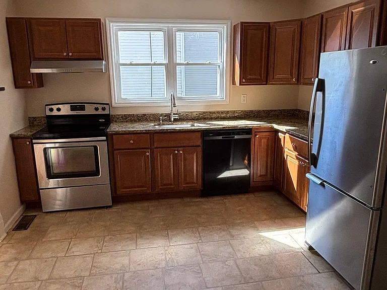 16 Van Nydeck Ave #1 — Photo 1