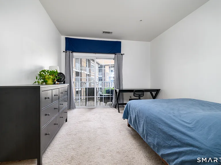 850 E Main St #412 — Photo 9