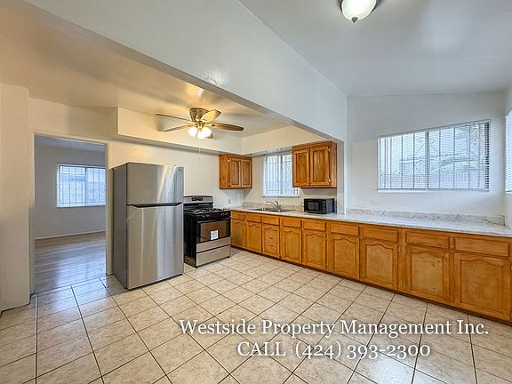 3rd image of 906 N Edgewood St #3