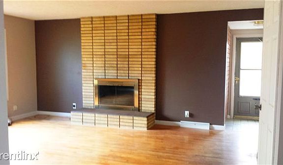3rd image of 1843 Avenue E