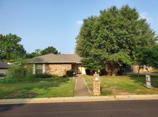 257 Greensprings St, Highland Village, TX 75077