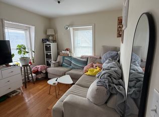 77 Bonair St APT 3R, Somerville, MA 02145