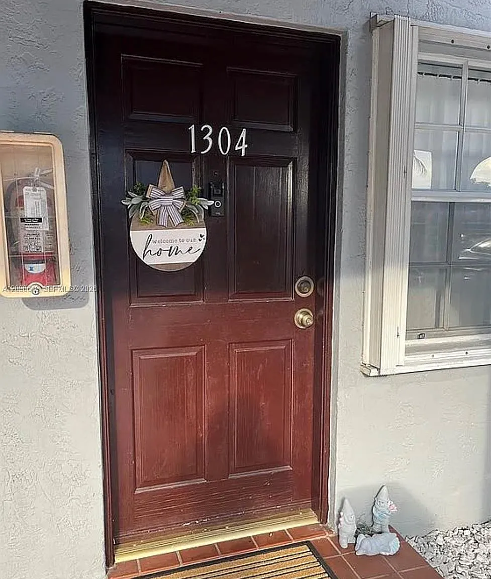 Lago Del Rey Condo — Photo 3