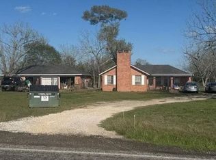 1027 Fm 155, Weimar, TX 78962