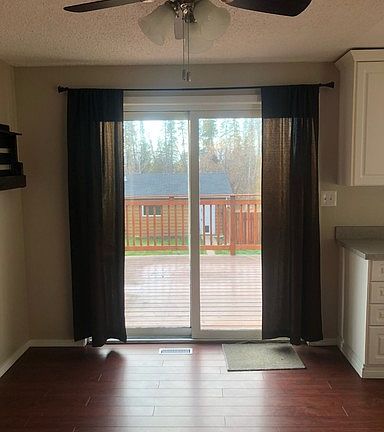 5th image of 5012 Railway Ave #19