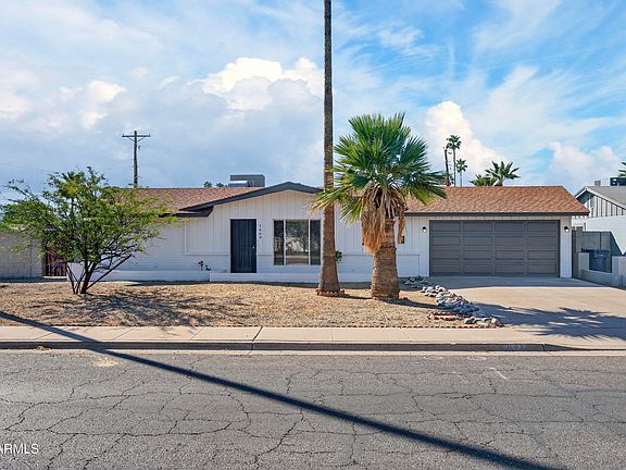 3rd image of 1609 W CAPRI Avenue