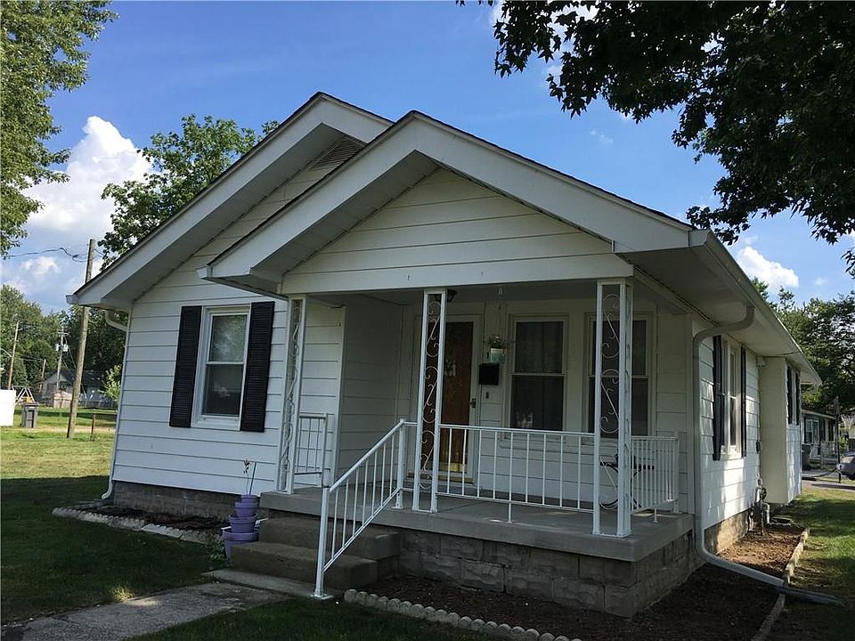 1st image of 1705 E Epler Ave