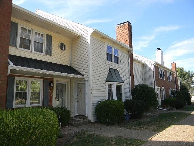 Front of Condo Over 1400 SF