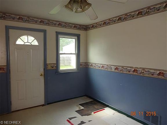4th image of 3510 Oakdale Ave