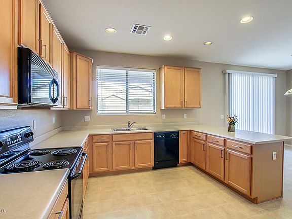 5th image of 3058 E Cowboy Cove Trl