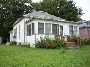 241 Nebraska Ave SW, Huron, SD 57350