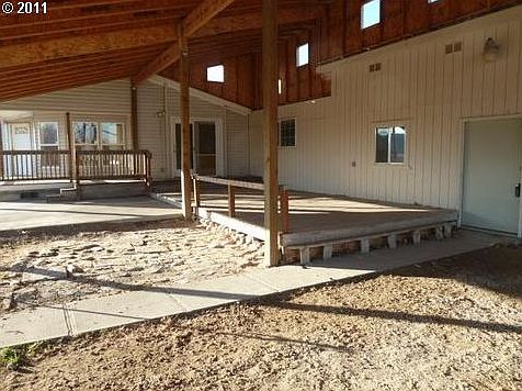 3rd image of 2149 Well Rd