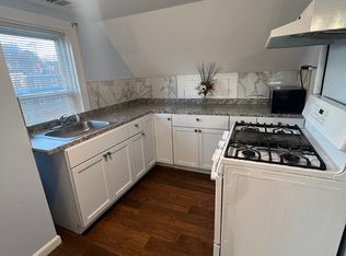 52 Essex St, Beverly, MA 01915