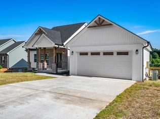 2675 Vista Meadows Ln, Sevierville, TN 37876
