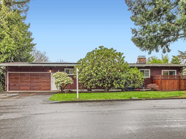 24109 NE Holladay St, Wood Village, OR 97060