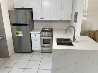 1172 Surf Rd, West Palm Beach, FL 33404