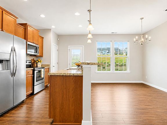 2nd image of 59 Hawkstone Dr