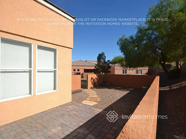 625 Blue Yucca St — Photo 11