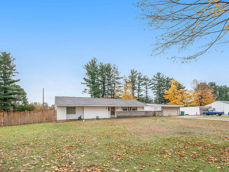 55129 Buckhorn Rd, Three Rivers, MI 49093 Zillow