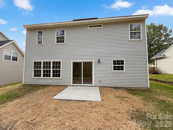 5th image of 2312 Meadecroft Rd