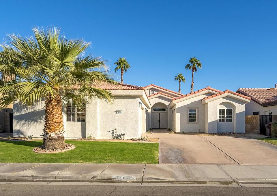 1st image of 79526 Dandelion Dr