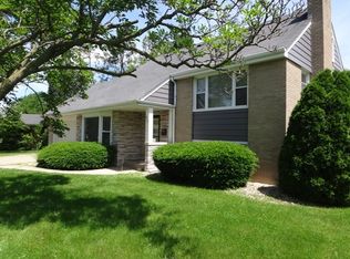 637 Dundee Ave, Flossmoor, IL 60422