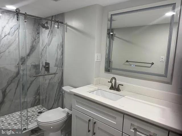 604 S Washington Sq #36-1611 — Photo 6