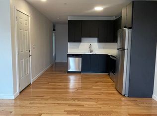 2527 Saint Paul St, Baltimore, MD 21218