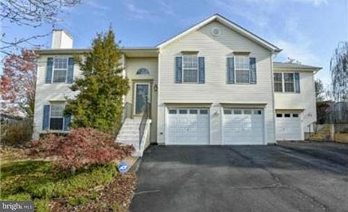 1st image of 11 Tenbrooke Ct