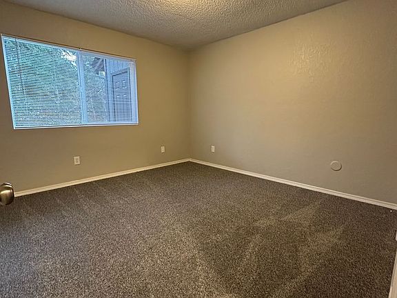 5th image of 12722 51st Ave NE APT 6