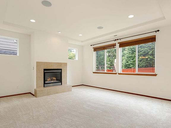 4th image of 12861 NE 197th Pl