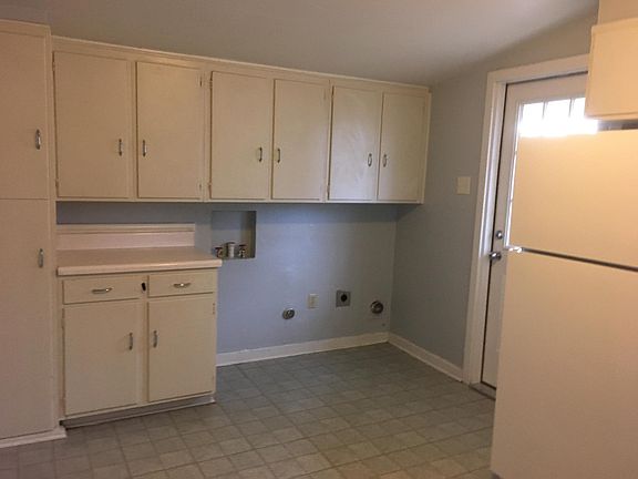 3rd image of 5383 Palm Cir